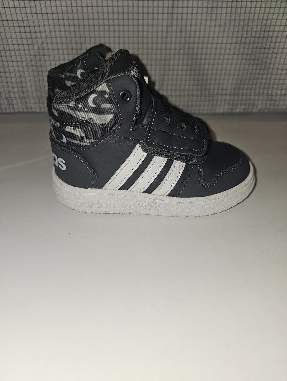 NWT | 7K | Adidas | Black Hoops Mid 2.0 I High Top Basketball Sneakers